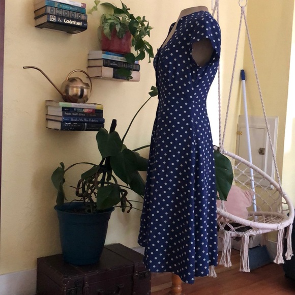 Blue silk J. Peterman dress - Picture 2 of 8